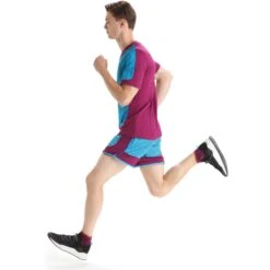 Icebreaker ZoneKnit™ GEODETIC T-Shirt Heren - Geo Blue/Go Berry/AOP -Icebreaker icebreaker mens zoneknit geodetic short sleeve tee geo blue go berry aop 5 1383461