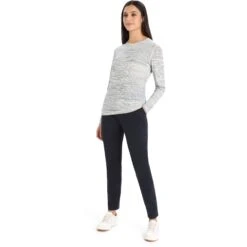 Icebreaker 200 Oasis Crewe Ski Tracks Shirt Met Lange Mouwen Dames - Snow/Midnight Navy/AOP -Icebreaker icebreaker womens 200 oasis crewe ski tracks long sleeve shirt snow midnight navy aop 5 1272010